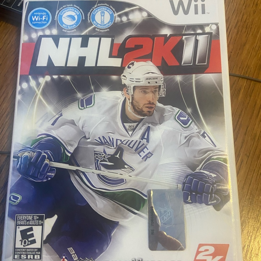 NHL 2K11 White Wii Game Action-Packed Hockey